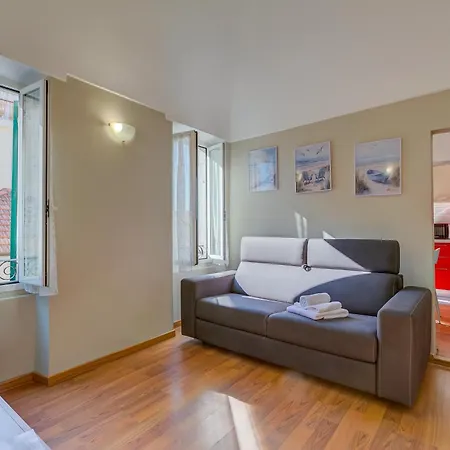 Apartment Il Nido Di Ale - Happy *