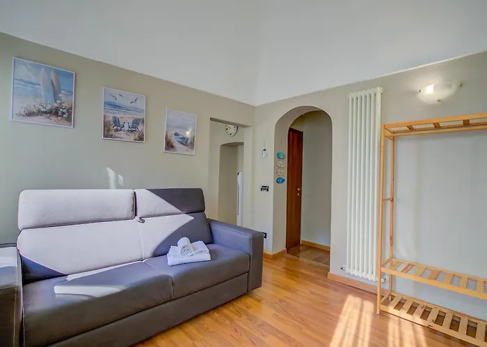 Il Nido Di Ale - Happy *